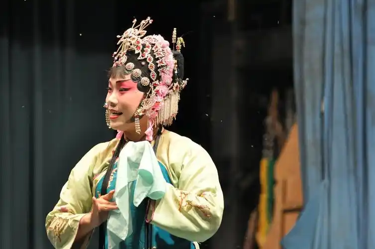 [原创] 曲剧《三子争父》2 剧照