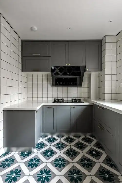 北欧风格厨房地面瓷砖装修设计图片