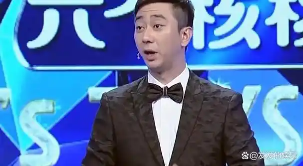 他当众抨击金星文化程度低下,调侃毛阿敏笨头笨脑.