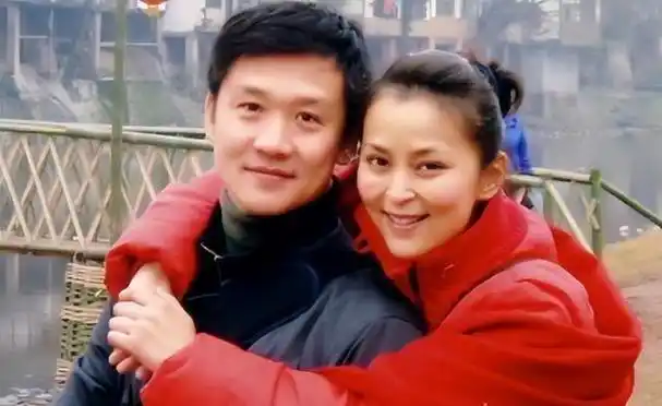 黄志忠抛弃13年原配转身恋上柯蓝如今的他证明靳东没说错