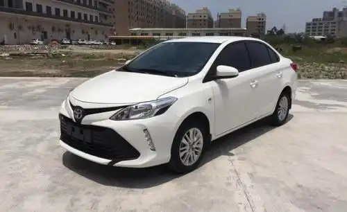 丰田 威驰 1.5l cvt智行版 白色 自动档