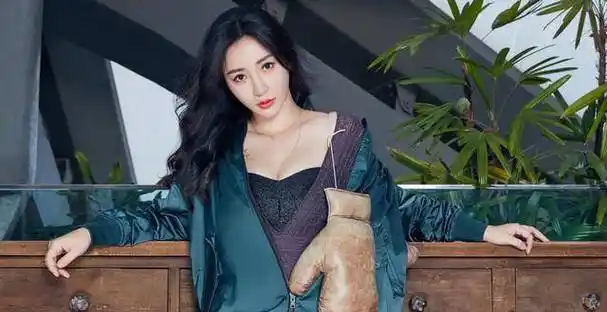 友情之上,恋人未满,大鹏为何不娶时尚女神柳岩?_时候_哥哥_父亲