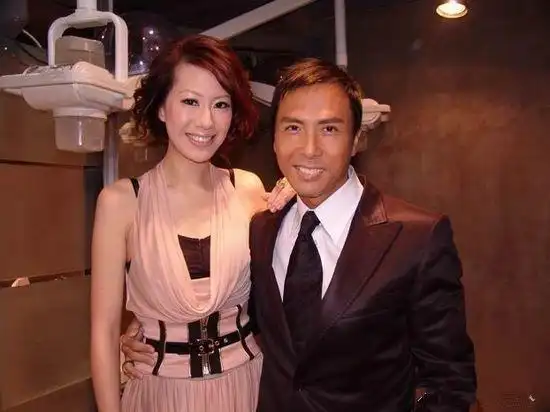 甄子丹前妻,离婚时发现怀孕,儿子取的名字,能把甄子丹气死!_梁静慈