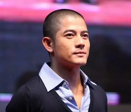 男士圆寸发型怎么剪更有型