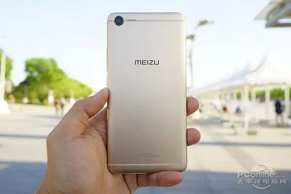 1分钟带你玩魅族新机魅蓝e2闪光灯抢眼