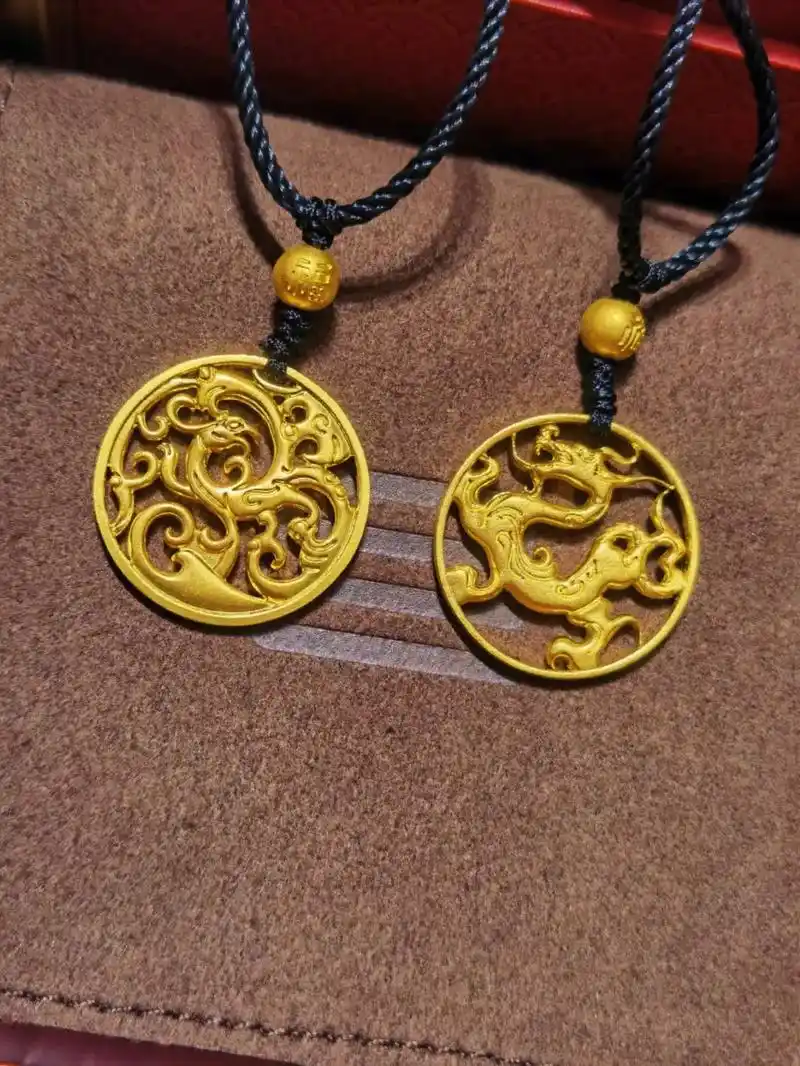 周大福龙飞凤舞吊坠激龙: - 抖音