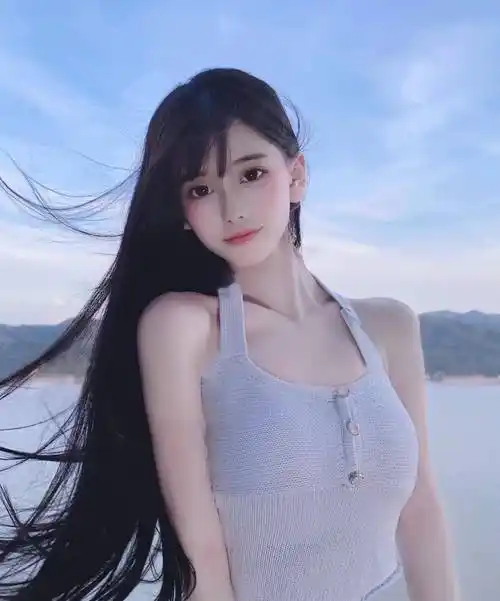 听说合适的发型更加有气质,这样的女生看起来是不是青春无敌