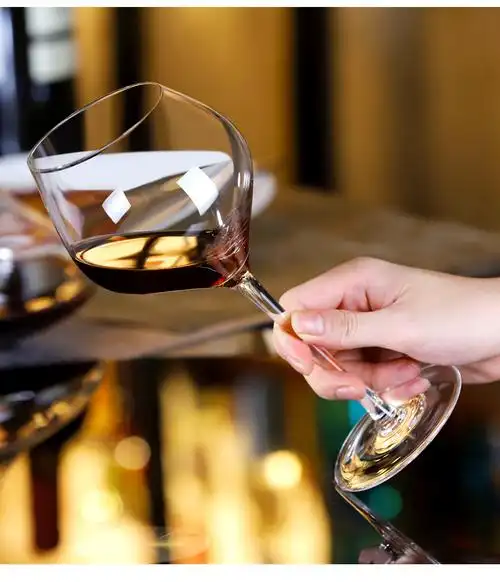 胡桃里斜口红酒杯水晶家用葡萄酒杯套装高脚香槟杯浪漫情侣2只装_帮您