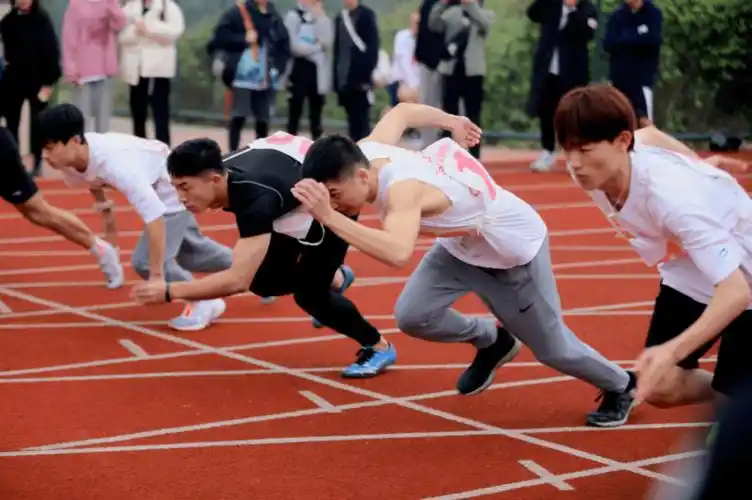 上新川传第十九届运动会亮相新校区足球场