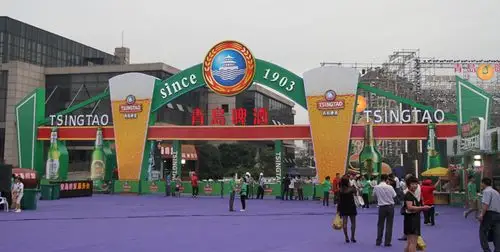 每届啤酒节都吸引了为数众多的国内外啤酒厂商参节.