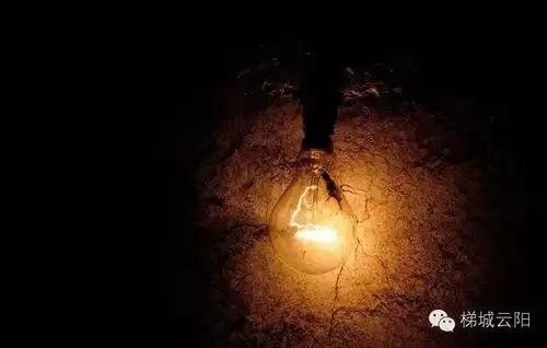 云阳人能看懂的一个小故事搞笑得很