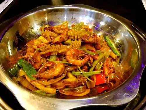 干锅鱿鱼虾,鱿鱼跟虾的完美结合