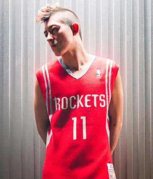 陈冠希颜值扛揍帅气发型完美驾驭40岁还是潮流小伙