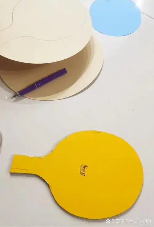 幼儿园手工作业|自制带球乒乓球拍 本学期的第一项手工作业来咯 要求