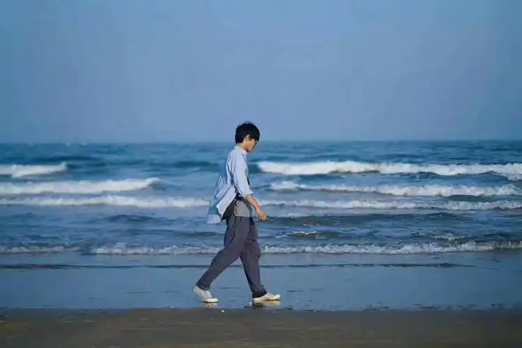 红星人物丨民谣歌手尧十三年过三十隐居药不能停