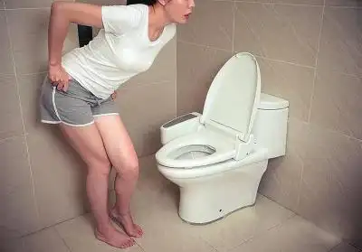 膀胱过度活动症的治疗原则是去除原发病,改善患者尿频,尿急,尿失禁