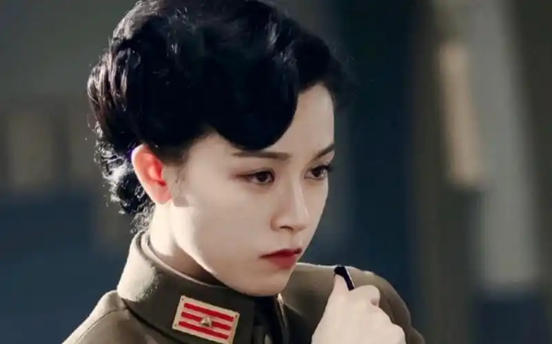 文咏珊徐璐壁纸,是谁还在裘庄走不出来