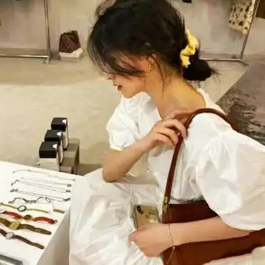 微丧女生头像网图真人