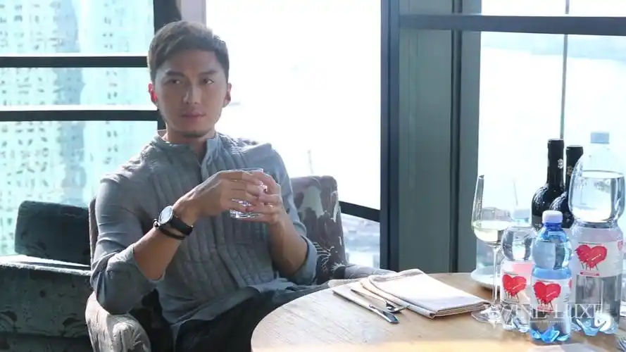 袁伟豪 杂志访问2016年8月