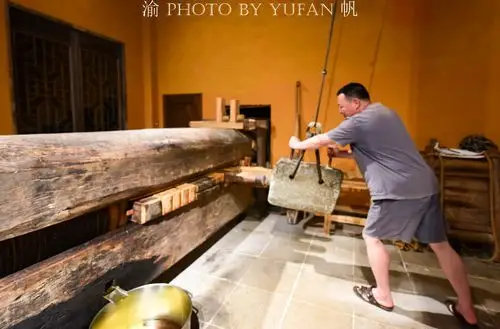 北京爷们与上海女子在篁岭的爱情结晶——传承千年的古法榨油坊