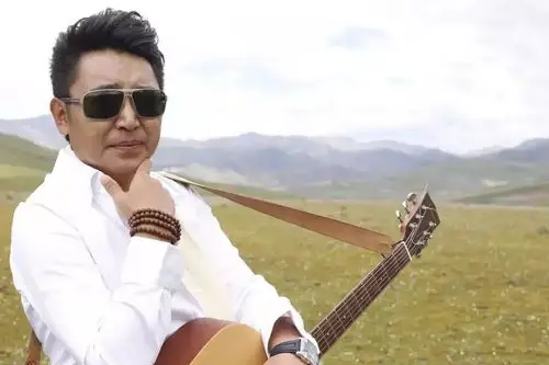 你要看的直播小彩云承包啦丨巴拉格宗音乐节普洱斗茶