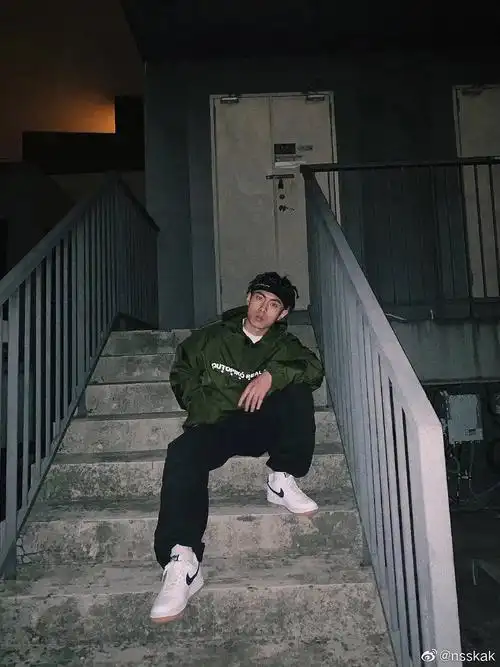 key.l刘聪 如货币般流通. 长路漫漫,继续走着!