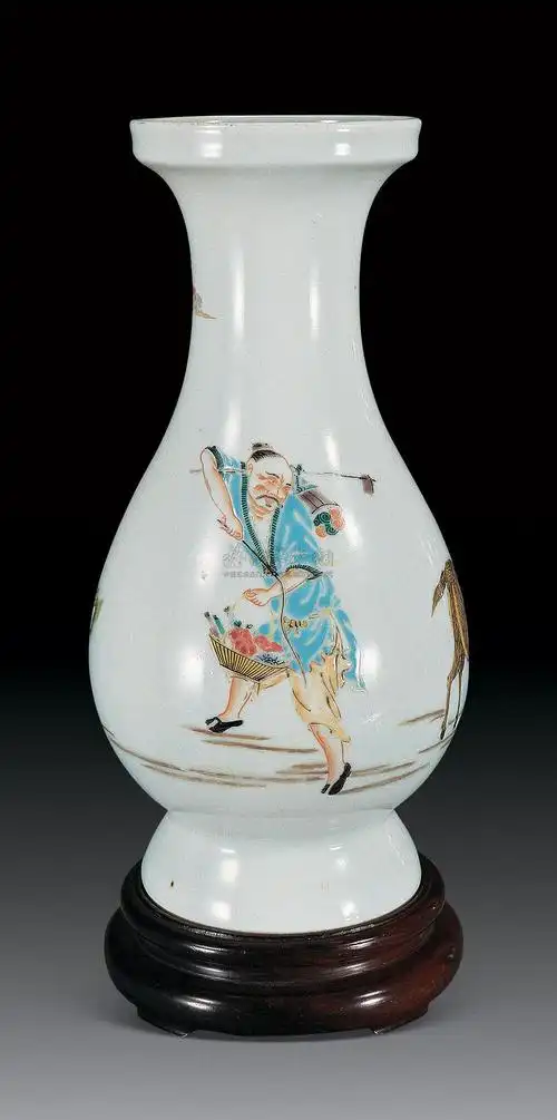 *0029 清雍正 粉彩人物盘口瓶