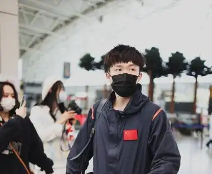 王楚钦女朋友郭芮辰合照 - 冷求网