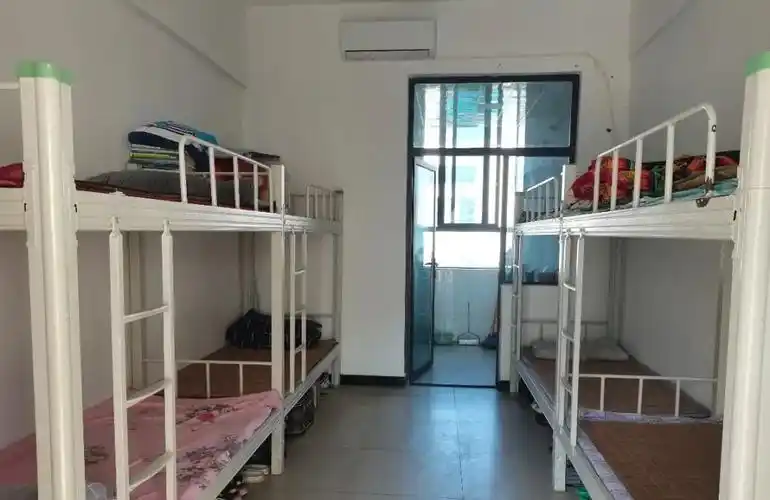 建温馨宿舍——宜春一中开展宿舍内务评比大赛 - 宜春市第一中学