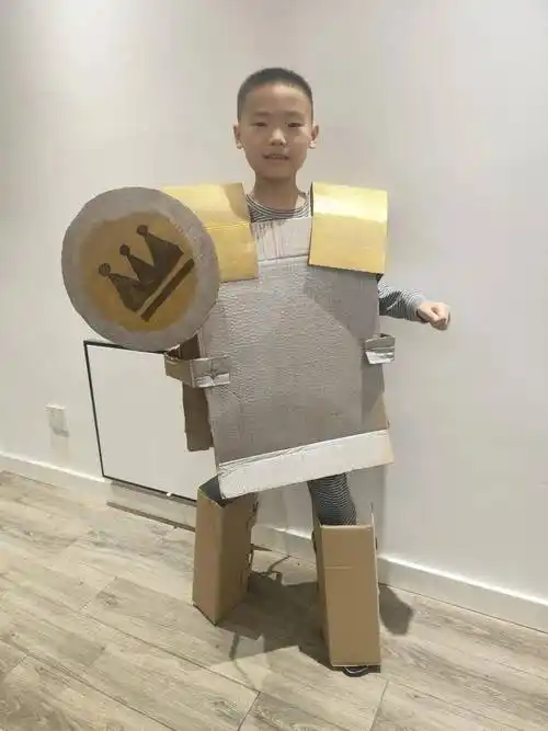 super model02:39绿色艺术课程,让孩子们认识到废旧材料循环再用的