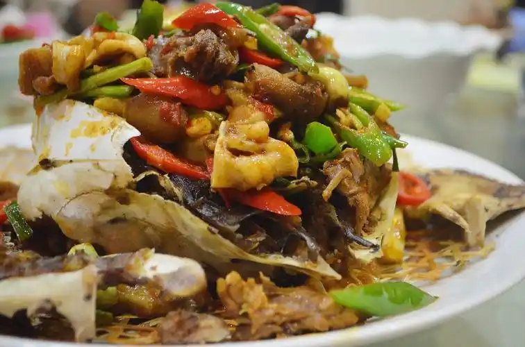 腊八蒜爆羊头歌声远 琴声颤草原上春意暖鸿雁向苍天天空有多遥远酒喝