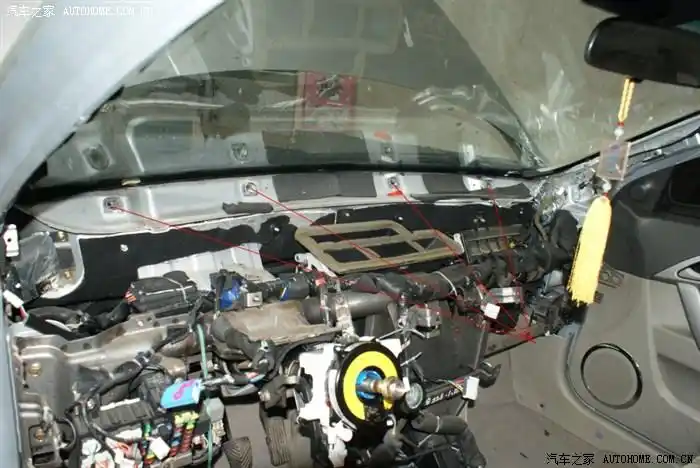 和悦中控台拆装作业