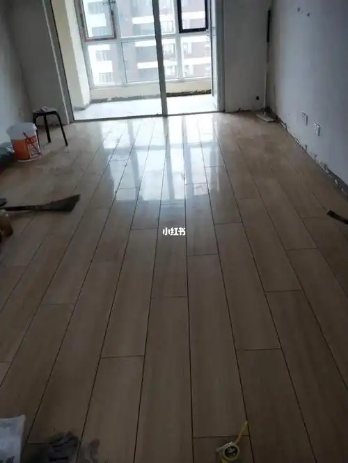 黄岛装修  #同城装修  #客厅地板砖