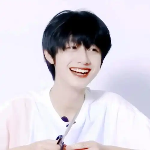 朱志鑫头像拿图dd 二传注明裴羡鱼禁二改 … - 堆糖,美图壁纸兴趣社区