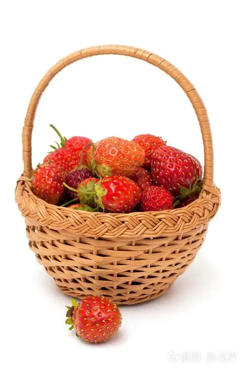 草莓在篮子里