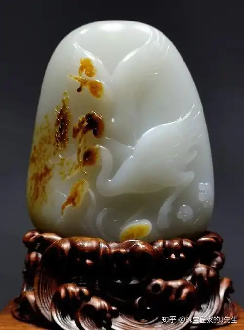 《鹤鸣情合》-和田玉,2020年天工奖银奖,图:珠宝匠