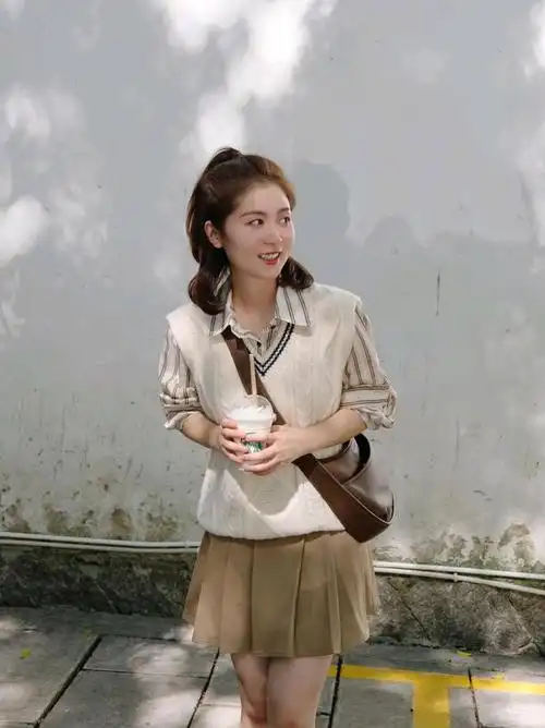 30岁的女生酷爱学院风为什么会被嘲笑太装嫩