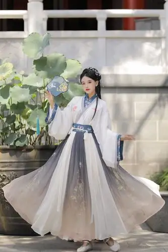 雨花雪忆原创汉服女正品制交领齐腰襦裙中国风汉服