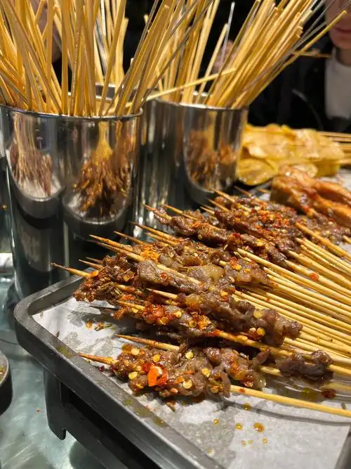 半夜睡不着觉想吃顿小烧烤