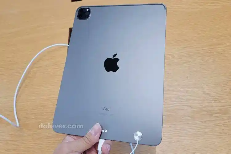 ipadpro5代简单试用效果很好地miniled屏幕与追踪前镜头