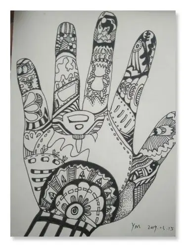 临沂第四十中学    袁梦 线描画《手》