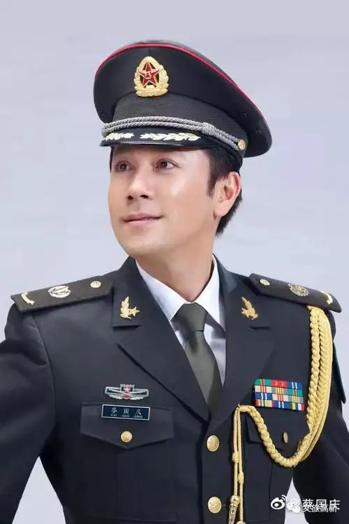 【稀土影讯】著名艺术家蔡国庆父子参演中国首部稀土 人工智能儿童