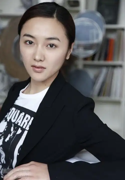 舒砚写真图片-自制1440x1920壁纸.大图-明星写真馆n63.com