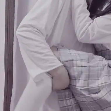 情侣头像骚气一点的真人两对