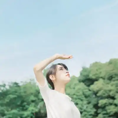 唯美小清新的qq女生头像匆匆那年