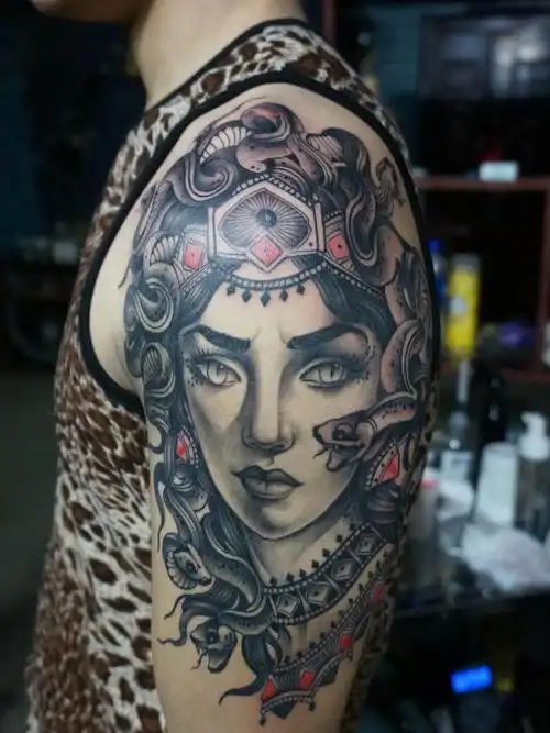 大臂美杜莎_纹身图案手稿图片_巍的纹身作品集