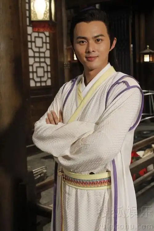 《犀利仁师》叶祖新饰范大同.身手矫健,人.