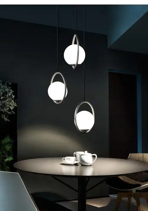 北欧风格餐厅灯具个性创意咖啡厅饭厅吧台灯椭圆形玻璃球三头吊灯 直