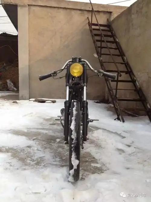 雪地中的金城90b改装_摩托车改装_维修改装_摩信网