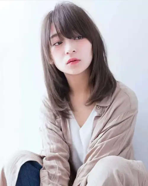 日系中长发造型